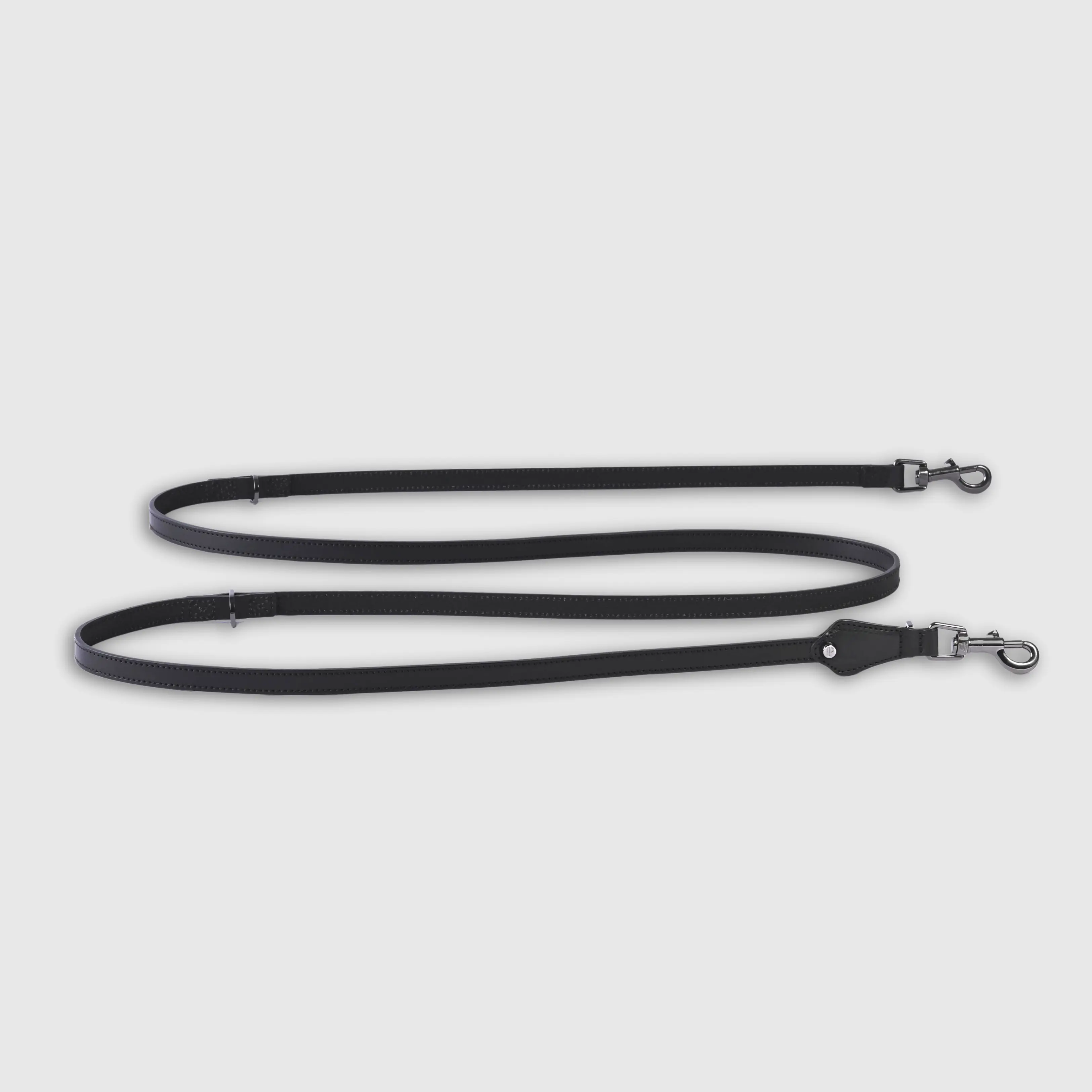 Pattmond Handcrafted leather dog leash (adjustable length)